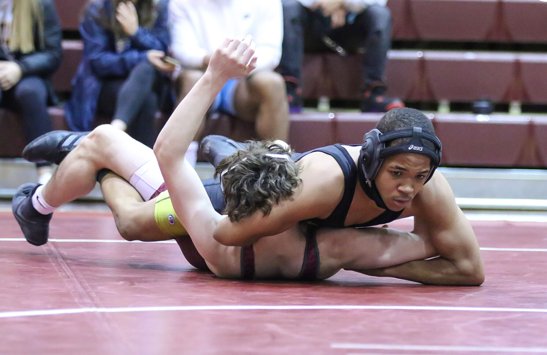 Class 2 District 3 boys wrestling tournament